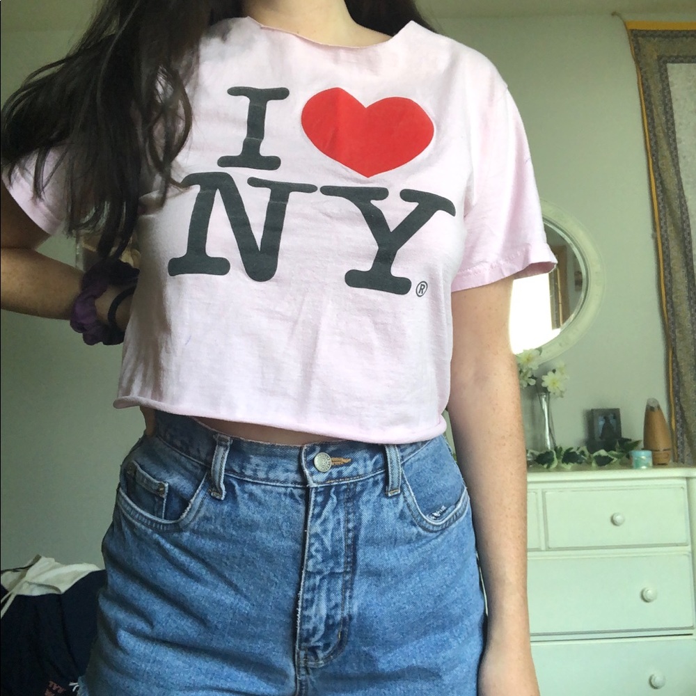 I love New York pink cropped tee